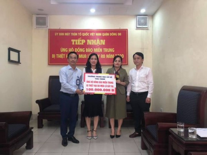 Ủng hộ đồng bào miền trung bị thiên tai lũ lụt