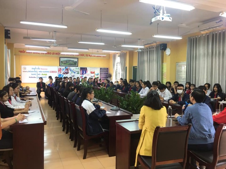 Gặp mặt đội tuyển học sinh giỏi cấp quận năm học 2020-2021