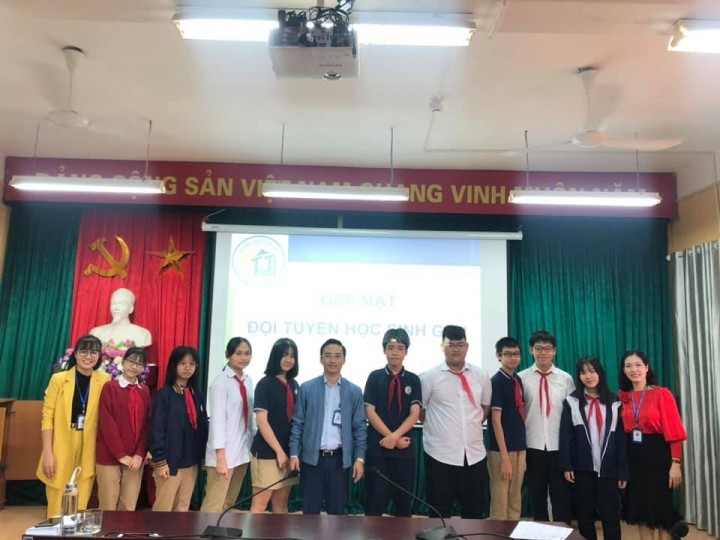 Gặp mặt đội tuyển học sinh giỏi cấp quận năm học 2020-2021