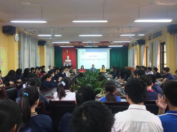 Gặp mặt đội tuyển học sinh giỏi cấp quận năm học 2020-2021