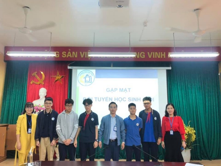 Gặp mặt đội tuyển học sinh giỏi cấp quận năm học 2020-2021