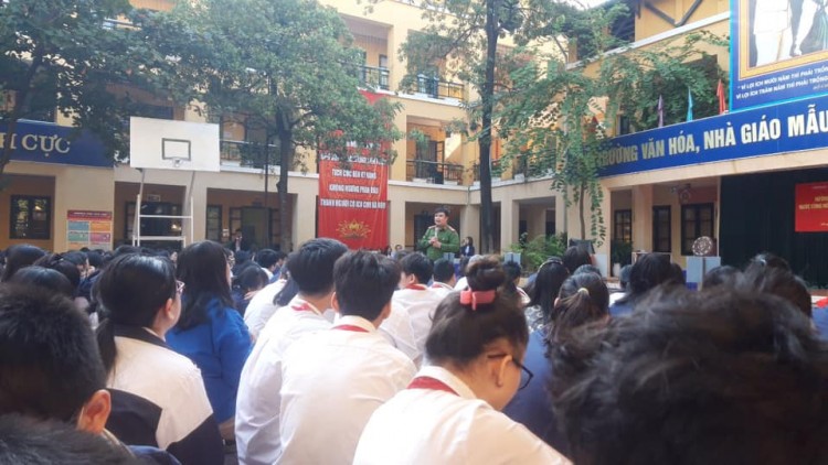 Hưởng ứng ngày pháp luật nước Cộng hoà xã hội chủ nghĩa Việt Nam
