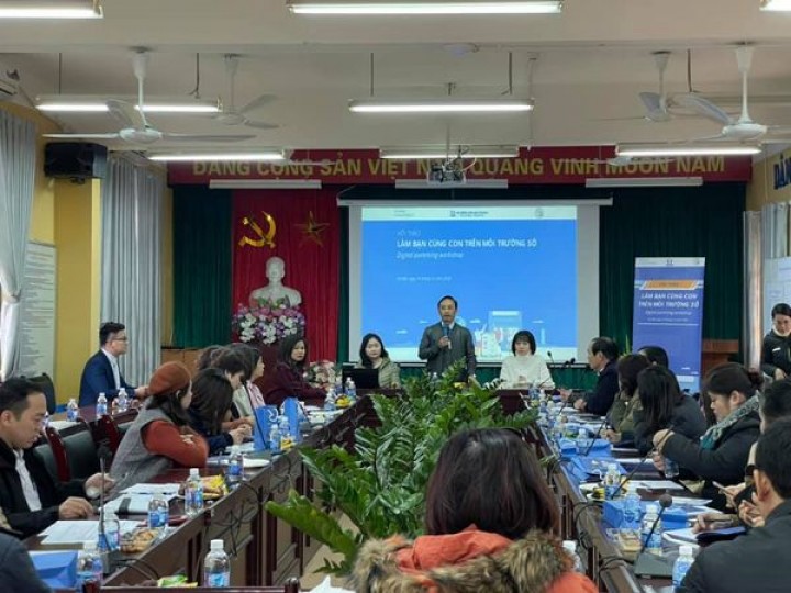 Hội thảo Làm Bạn Cùng Con Trên Môi Trường Số