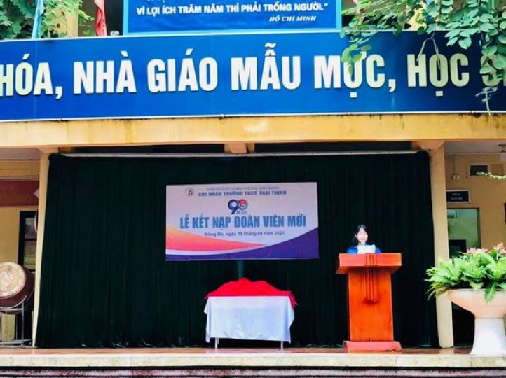 Lễ kết nạp Đoàn viên mới năm học 2020 - 2021