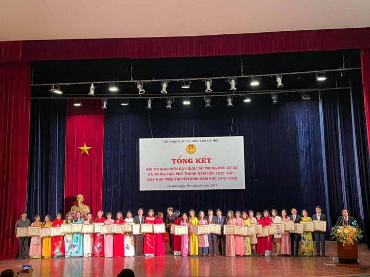 Giáo viên dạy giỏi Thành phố và dạy học trực tuyến năm học 2020-2021