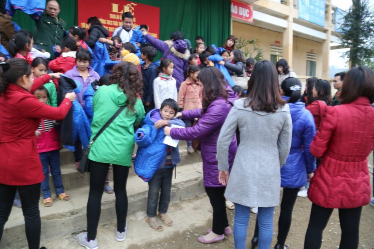 Hành trình áo ấm mùa đông năm 2016