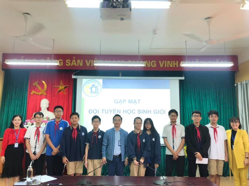 Gặp mặt đội tuyển học sinh giỏi cấp quận năm học 2020-2021