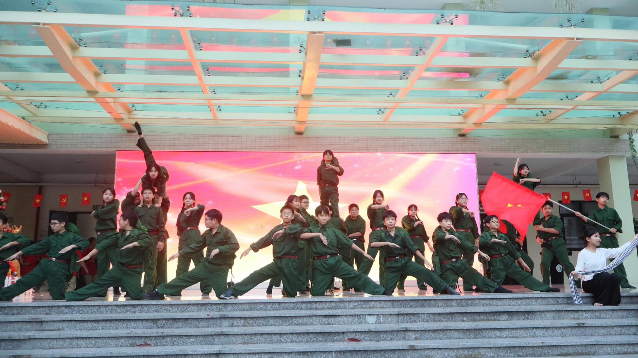 CHÚC MỪNG 81 NĂM NGÀY THÀNH LẬP QUÂN ĐỘI NHÂN DÂN VIỆT NAM (22/12/1944 – 22/12/2025)