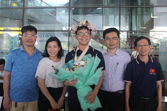 3 chàng trai vàng Olympic quốc tế được đề cử gương mặt trẻ Việt Nam tiêu biểu