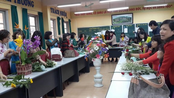 Hội thi cắm hoa nghệ thuật chào mừng ngày Quốc tế phụ nữ 8/3