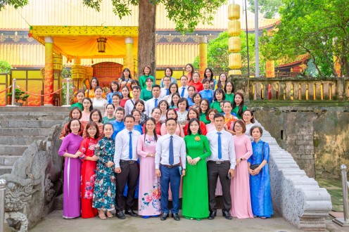DÂNG HƯƠNG TẠI ĐIỆN KÍNH THIÊN - BÁO CÔNG DÂNG BÁC - THAM QUAN NHÀ QUỐC HỘI
