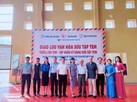Giao lưu văn hóa sưu tập tem triển lãm – Tập huấn kỹ năng sưu tập tem