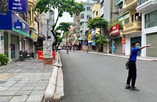 Hà Nội triển khai tiêm vắc xin tại các trung tâm y tế quận, huyện