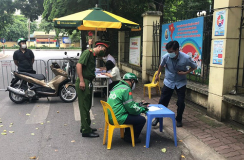Hà Nội xử phạt hơn 1,5 tỉ đồng trong 3 ngày đầu giãn cách xã hội