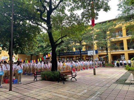 Tin đầu tuần