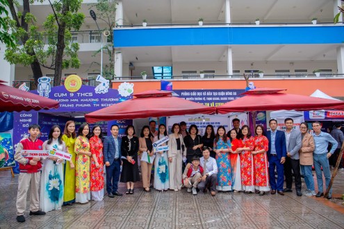 Trường THCS Thái Thịnh và các trường cụm 10 đạt giải Nhất trưng bày gian hàng CNTT và Stem tại Ngày hội CNTT và Stem Quận Đống Đa