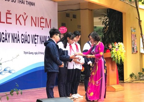 TƯNG BỪNG LỄ KỶ NIỆM 36 NĂM NGÀY NHÀ GIÁO VIỆT NAM 20/11
