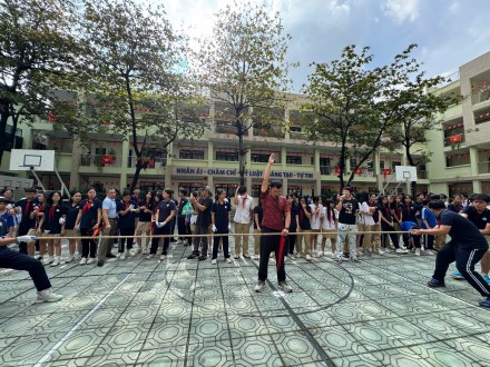 SÔI ĐỘNG KHÔNG KHÍ THI ĐẤU KÉO CO TẠI TRƯỜNG THCS THÁI THỊNH!