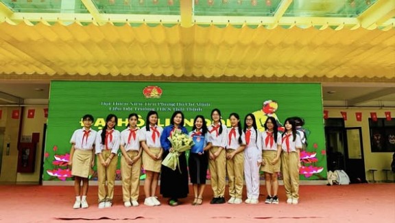 ĐẠI HỘI LIÊN ĐỘI TRƯỜNG THCS THÁI THỊNH NĂM HỌC 2025-2026 THÀNH CÔNG RỰC RỠ !