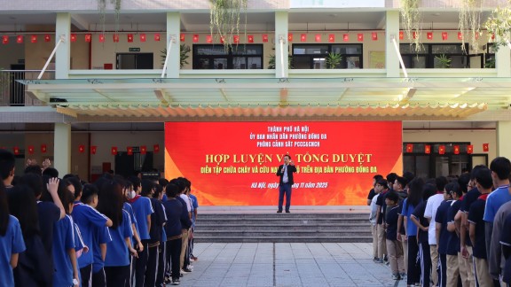 HỢP LUYỆN VÀ TỔNG DUYỆT DIỄN TẬP CHỮA CHÁY – CỨU NẠN, CỨU HỘ TẠI TRƯỜNG THCS THÁI THỊNH