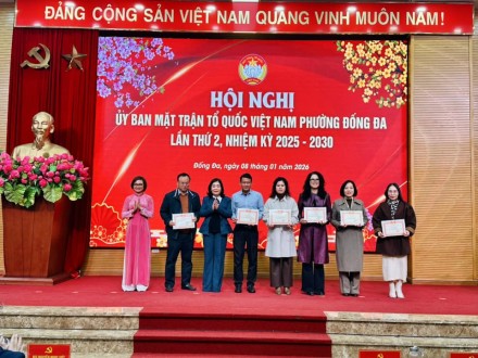 LAN TỎA NIỀM TỰ HÀO – THẮP SÁNG THÀNH TÍCH THCS THÁI THỊNH