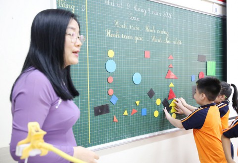 Bỏ quy định trình độ ngoại ngữ, tin học: Xóa nỗi lo “giấy phép con”