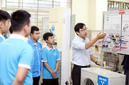 Hút học sinh bằng ngành nghề mới