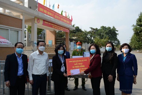 Ngành Giáo dục thăm, động viên thầy trò đang cách ly phòng, chống dịch Covid-19
