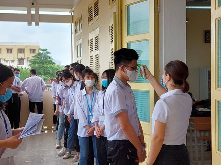 Toàn bộ học sinh Thái Bình nghỉ học, Hải Dương mở rộng phong tỏa