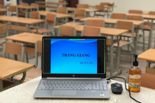 Những giờ học lạ lùng thời 'on - off' của cô trò Hà Nội