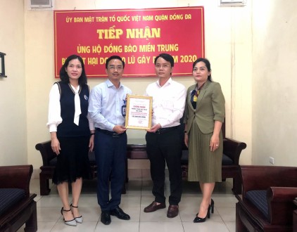 Nhiều trường học Hà Nội quyên góp ủng hộ đồng bào vùng lũ