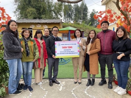 Lan tỏa ý nghĩa của hành trình 'Áo ấm mùa đông' cho trẻ vùng cao